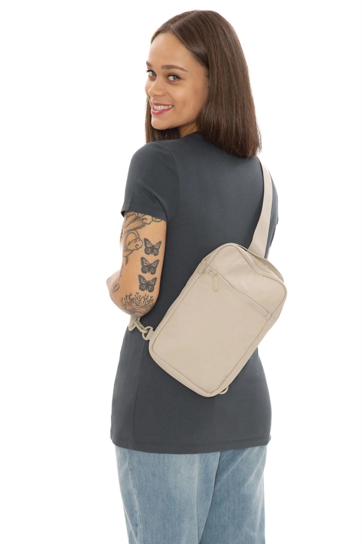 KOI MATTE SLING BAG 4L.